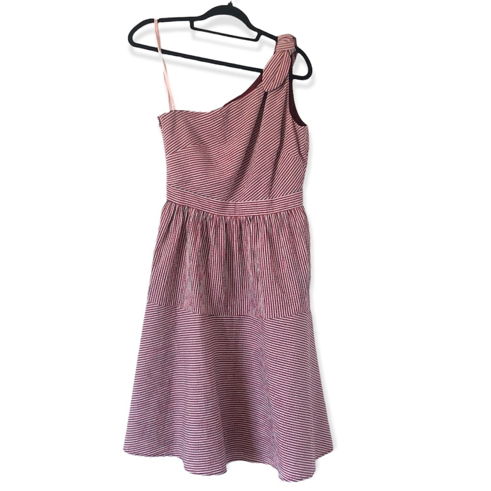 Gal Meets Glam One Shoulder Striped Seersucker Midi Dress women's size 4